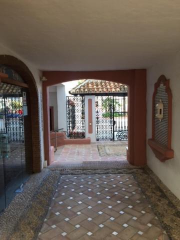 Apartamento Large And Elegant In Puerto Banus With Pools And Paddle Marbella Exterior foto